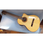 MERIDA T-15CES Classic Guitar con Fishman ISY201