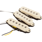 Fender Vintage Noiseless™ Strat® Pickups Pickups and Preamps