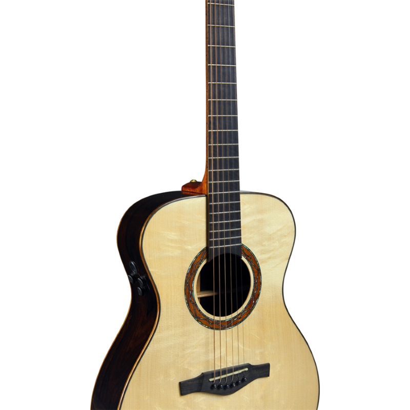 Eko WOW A800E SZ LTD (Spruce/Ziricote)