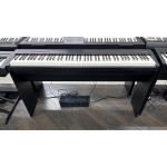 usato Roland FP30 Pianoforte Digitale 88 Tasti con Supporto Nero