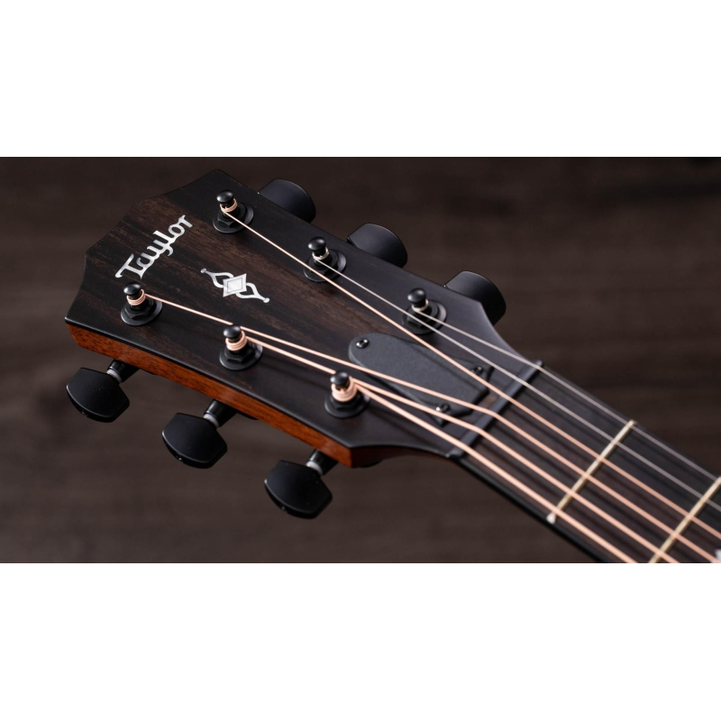 Taylor 322e Mahogany /Mahogany SEB Top  V-Class(R)Bracing Grand Concert