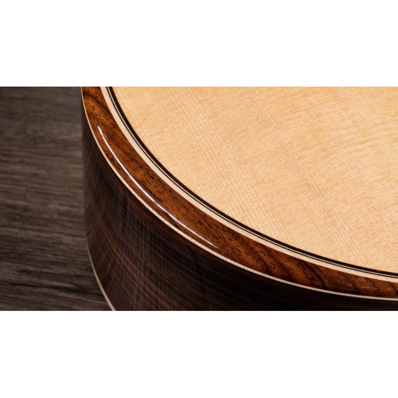 Taylor 812ce,Radius Armrest,V-Class(R)Bracing