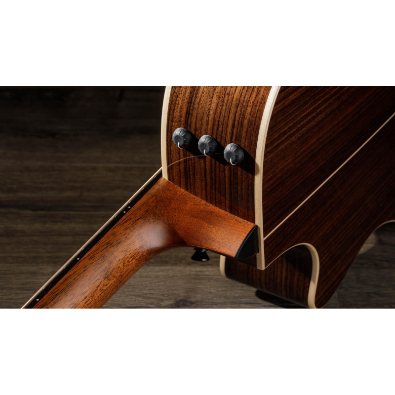 Taylor 812ce,Radius Armrest,V-Class(R)Bracing