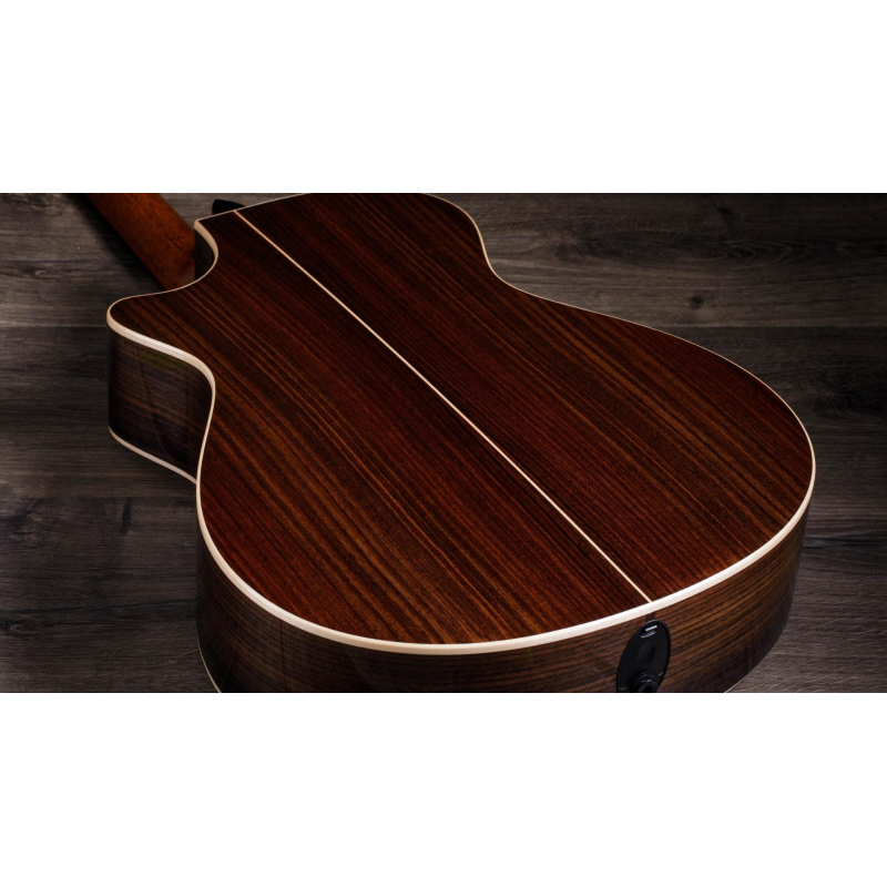 Taylor 812ce,Radius Armrest,V-Class(R)Bracing