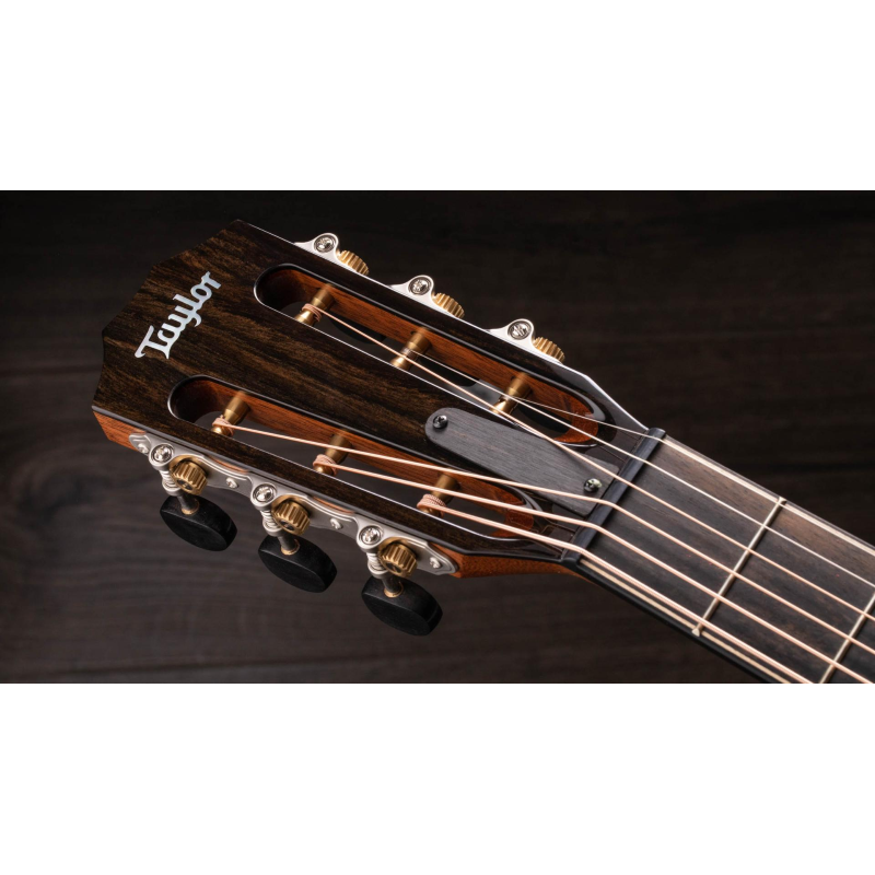 Taylor 812ce 12-Fret Sitka Rosewood Grand Concert