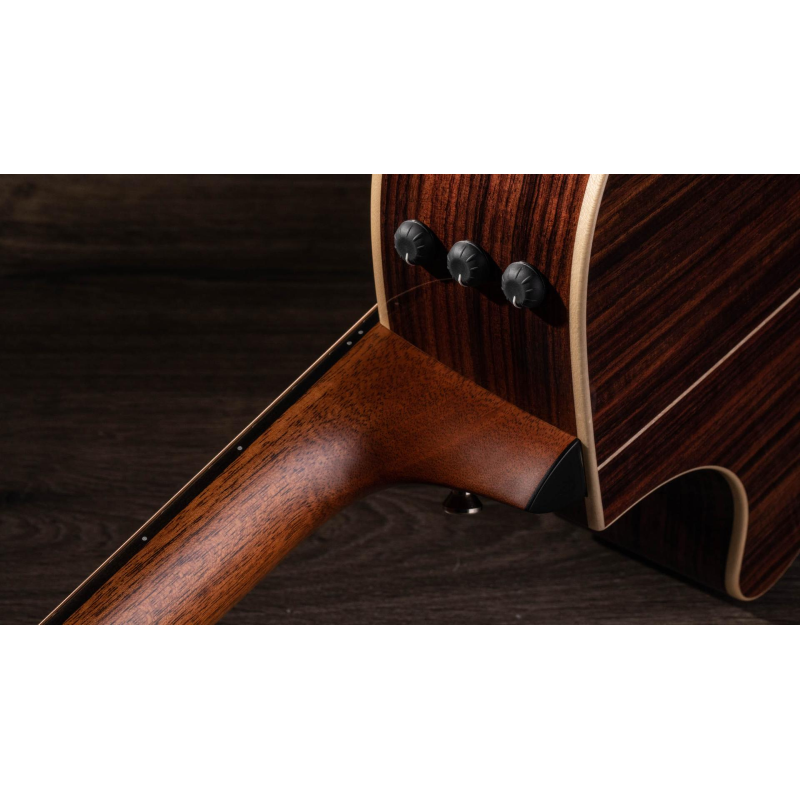 Taylor 812ce 12-Fret Sitka Rosewood Grand Concert