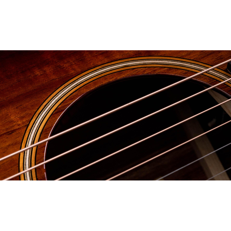 Taylor K22ce,V-Class Bracing Grand Concert