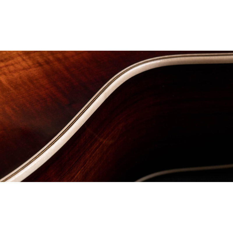 Taylor K22ce,V-Class Bracing Grand Concert