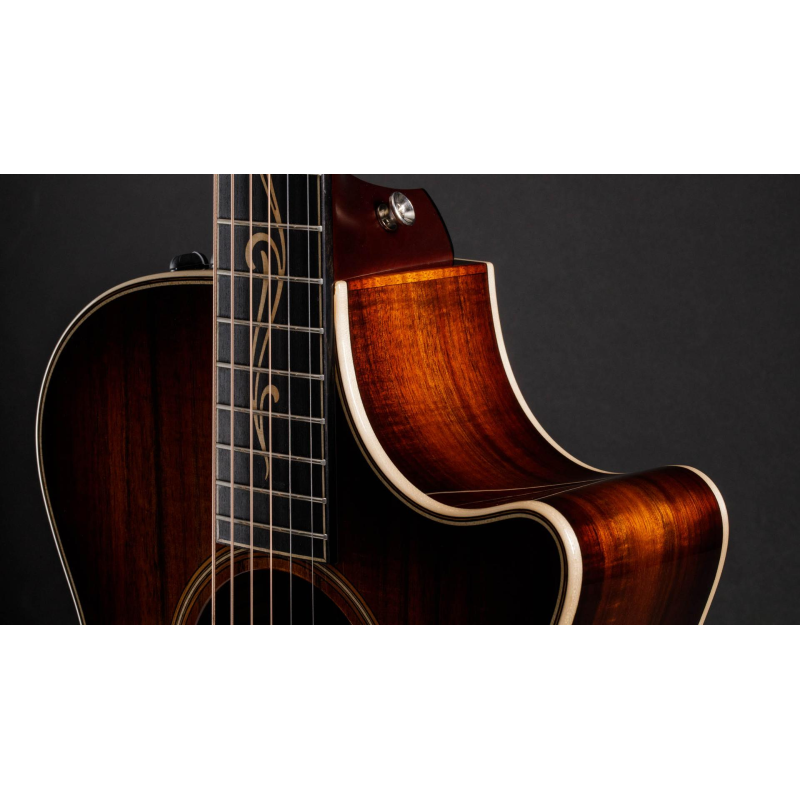 Taylor K22ce 12-Fret,V-Class Bracing Grand Concert 