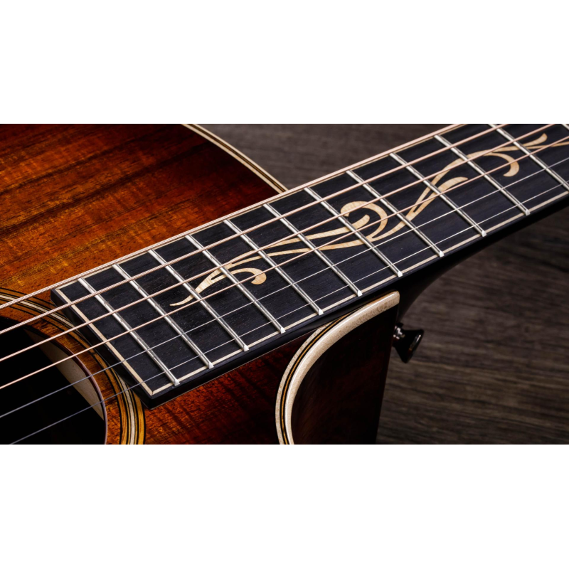 Taylor K22ce 12-Fret,V-Class Bracing Grand Concert 
