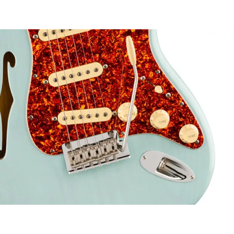 Fender American Professional II Stratocaster® Thinline, Rosewood Fingerboard, Transparent Daphne Blue 0171010726