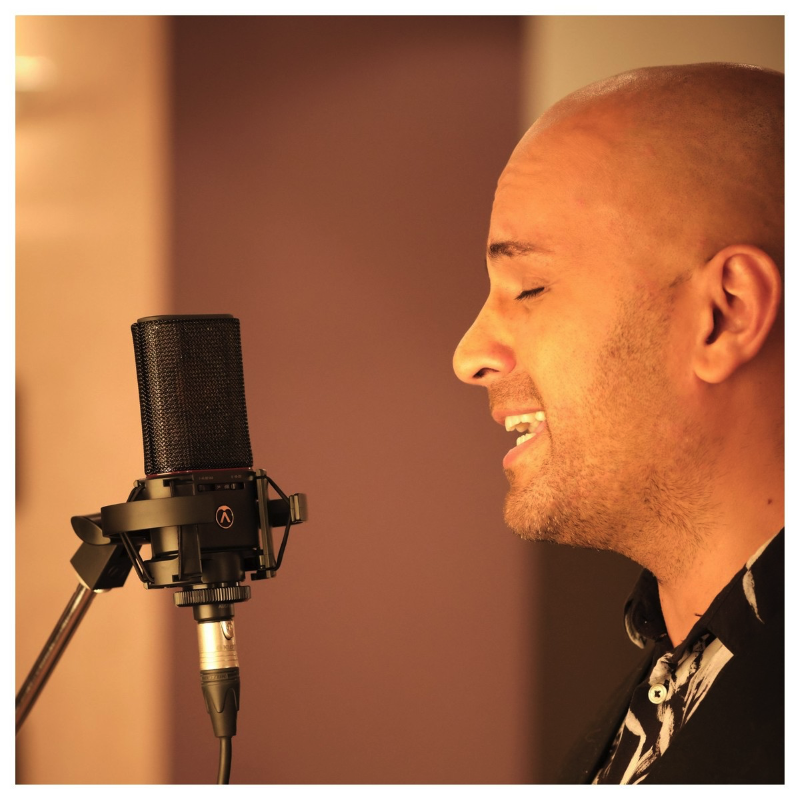 Austrian Audio OC18 Studio Set Microfono a Condensatore a Diaframma Largo con Accessori e Valigia