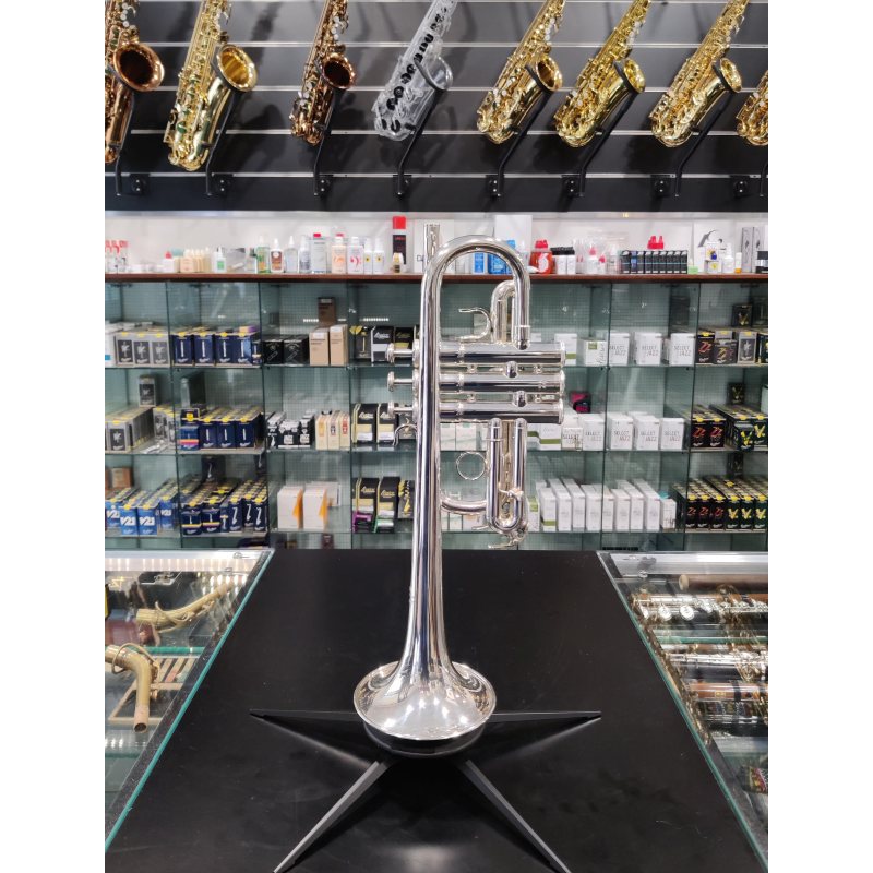 usato Yamaha YTR6610S Tromba Mib/Re Argentata