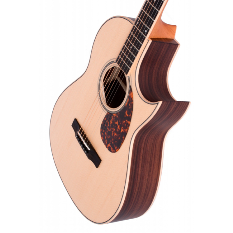 Larrivee C-03 Tommy Emmanuel Signature Model 