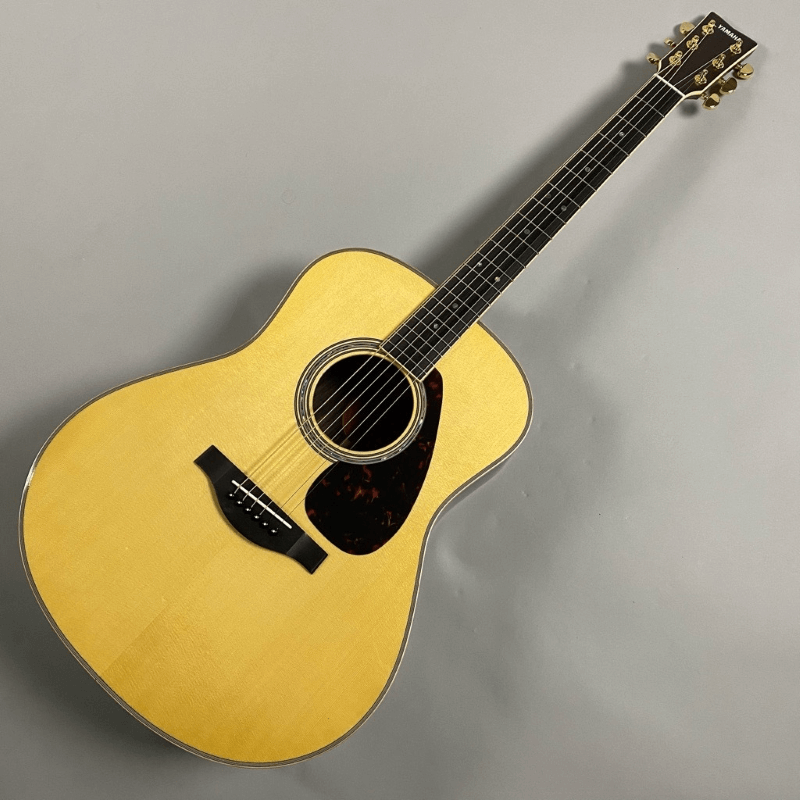 Yamaha LL16ARE Chitarra Acustica elettrificata finitura Natual Are
