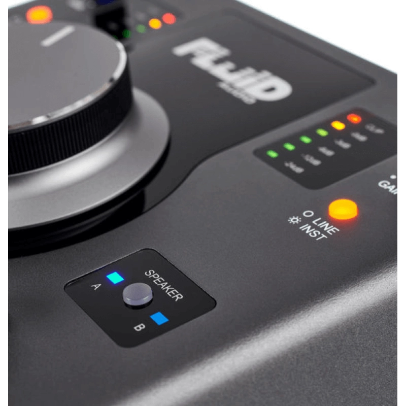 Fluid Audio SRI2 Interfaccia audio USB con controller del monitor