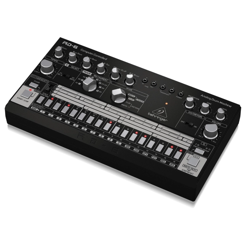 Behringer RD6 BK Drum Machine Analogica con 8 Suoni, Sequencer 16 Step ed Effetti di Distorsione Nera