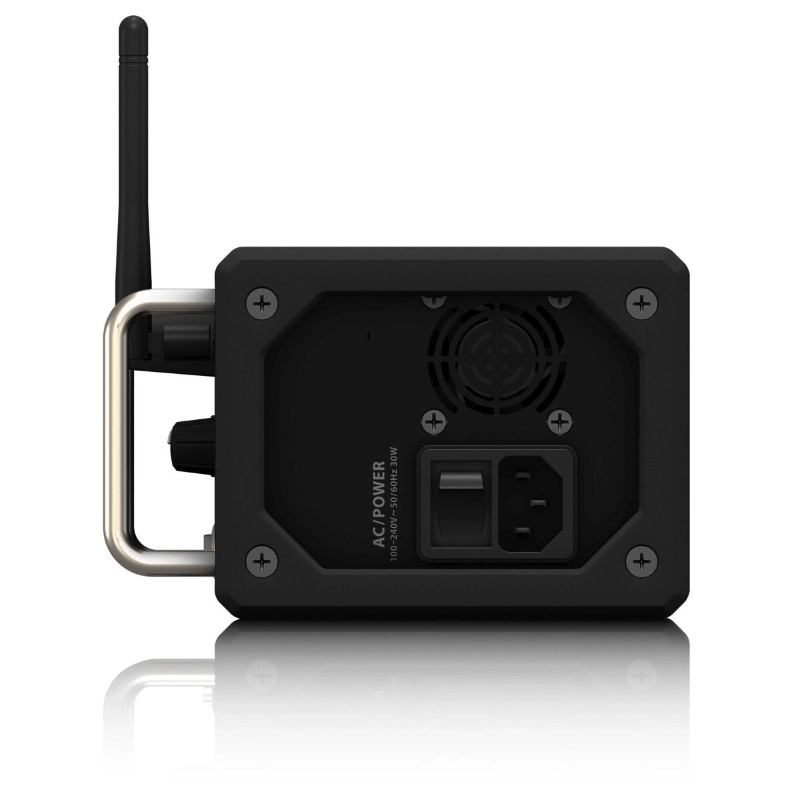 Behringer XR12 Digital Mixers WI-FI 12 Canali, 4 Preamp Midas Programmabili, USB 2 Canali per iPad/Android