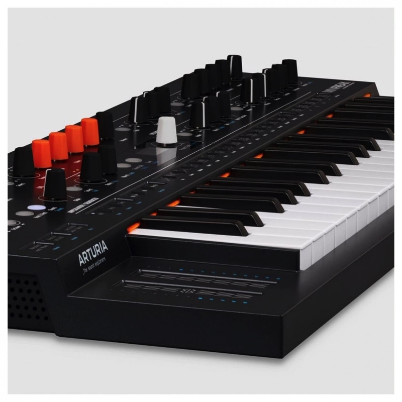 Arturia MiniFreak Sintetizzatore Ibrido Analogico/Digitale con 6 Voci 37 Tasti