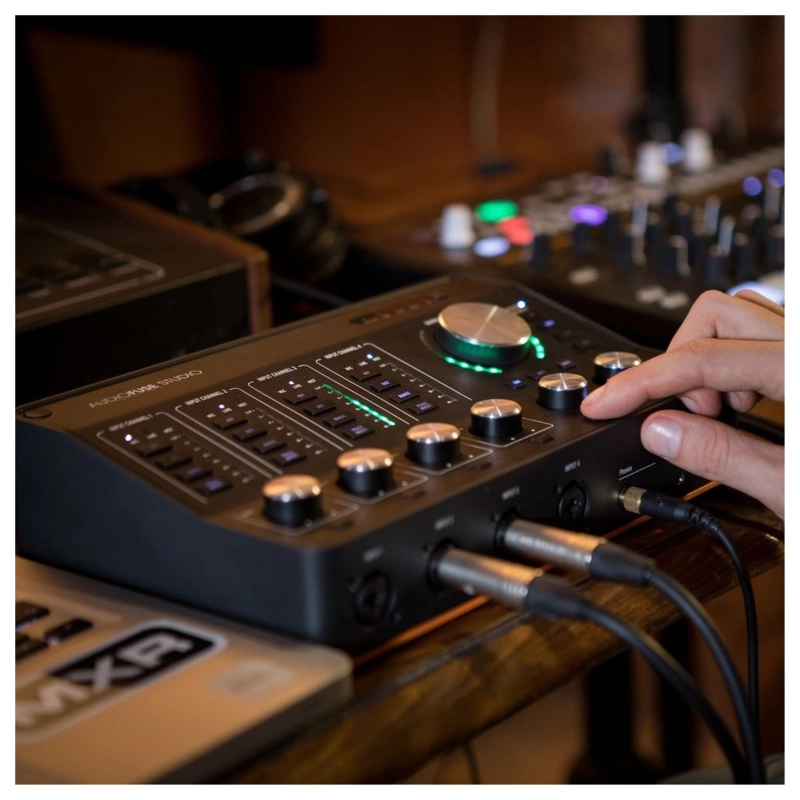 Arturia AudioFuse Studio Interfaccia Audio USB 3.0 18-IN/20-OUT