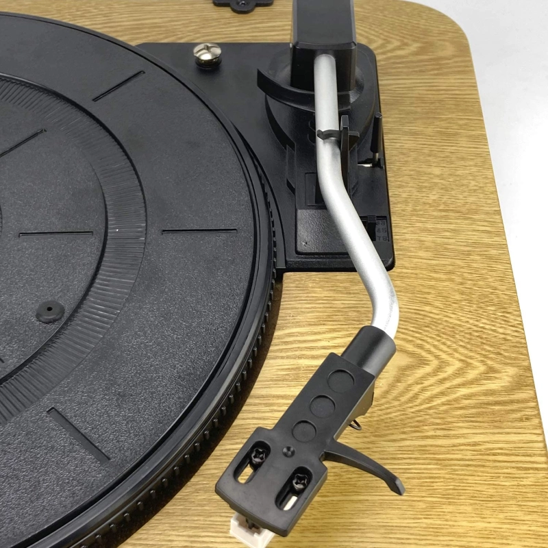 Aiwa GBTUR120 WD MKII Giradischi finitura legno amplificato 5w + 5W