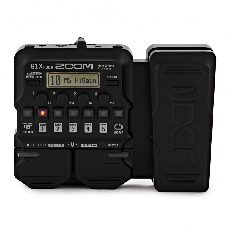 Zoom G1X FOUR Multieffetto con Looper Pattern di Batteria Amplificatori e Pedale d'Espressione
