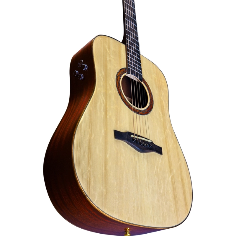 Eko WOW D800E SS (Spruce/Sapele)