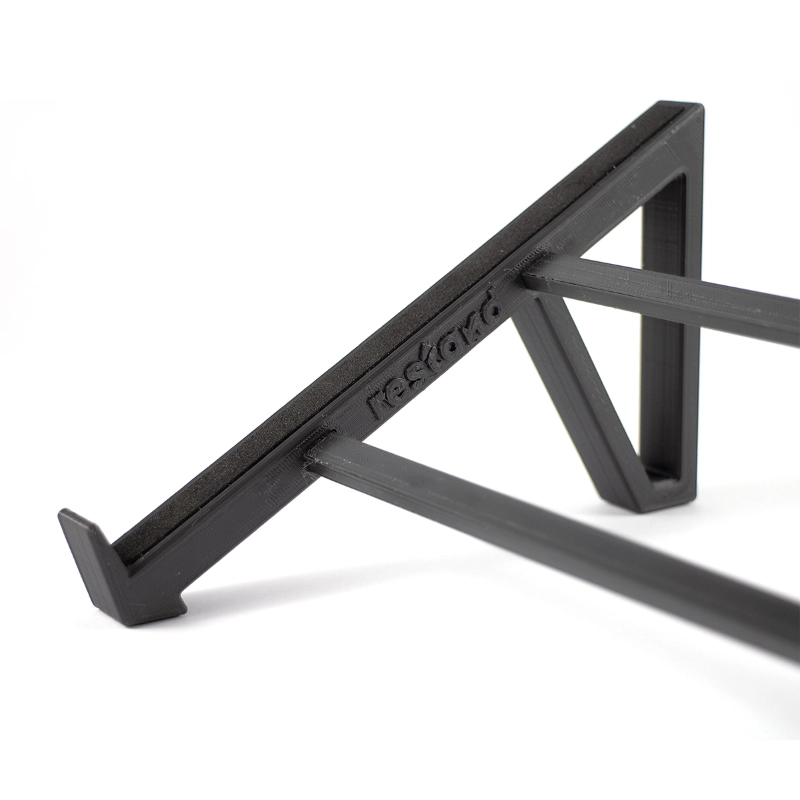 Novation Circuit OG Mono Station Tracks Rhytm Stand 4