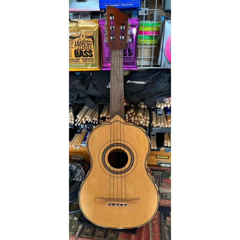 LAX VIHUELA 223LG 5 corde