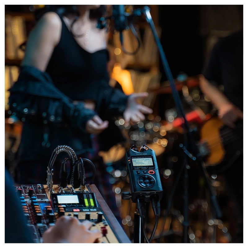 Tascam DR40X Registratore audio a quattro tracce