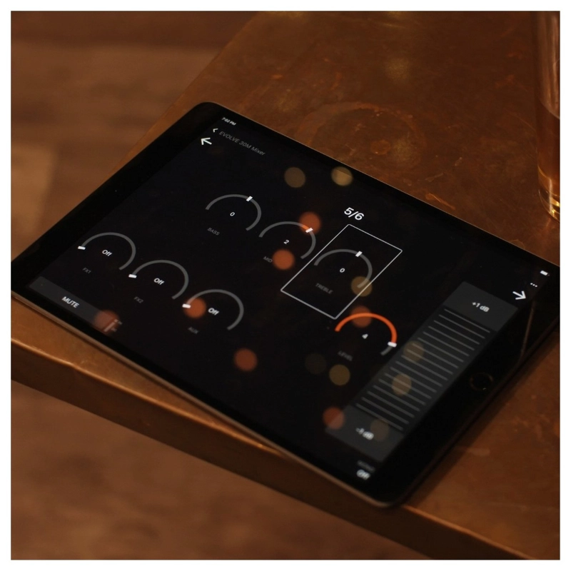 Electro Voice Evolve 50M Black 8 Ingressi e QuickSmart Link