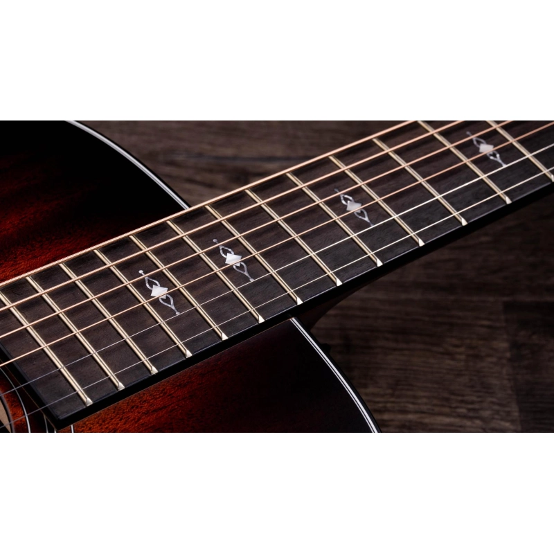 Taylor 322e Mahogany /Mahogany SEB Top V-Class(R)Bracing Grand Concert