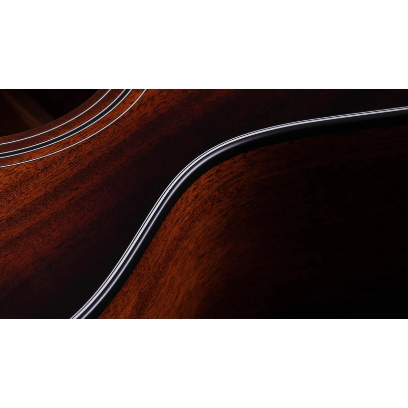 Taylor 322e Mahogany /Mahogany SEB Top V-Class(R)Bracing Grand Concert