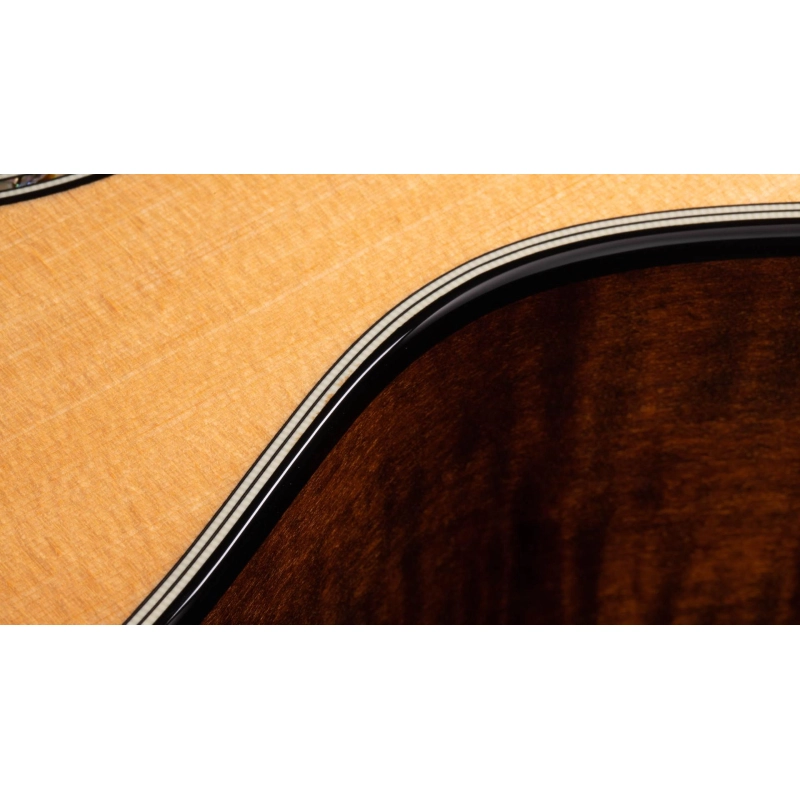 Taylor 612ce V-Class(R) Bracing Spruce Maple Grand Concert