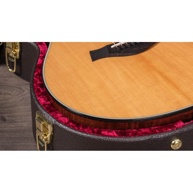 Taylor 612ce V-Class(R) Bracing Spruce Maple Grand Concert