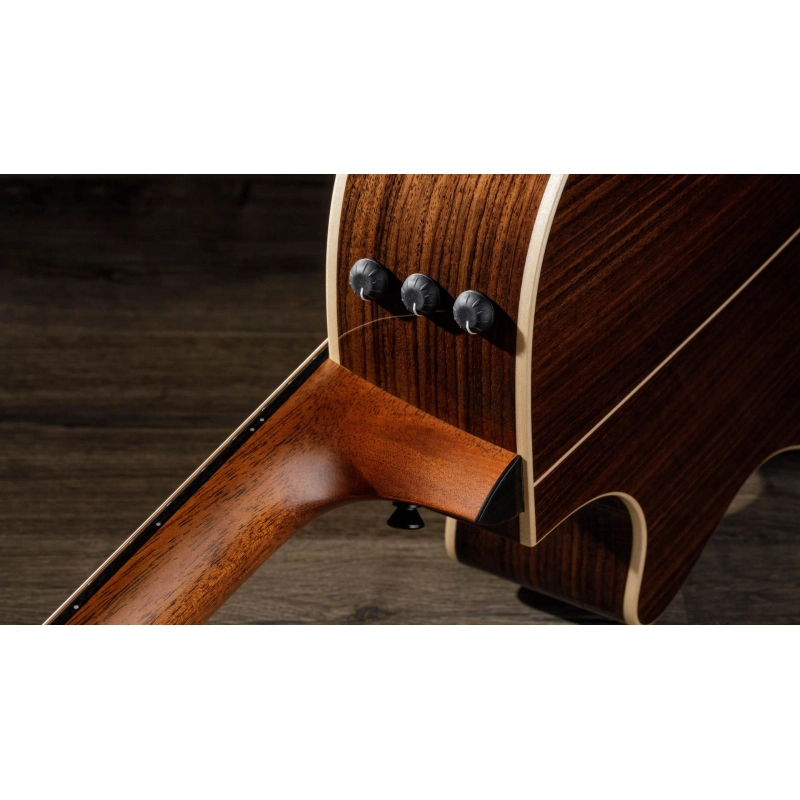 Taylor 812ce,Radius Armrest,V-Class(R)Bracing