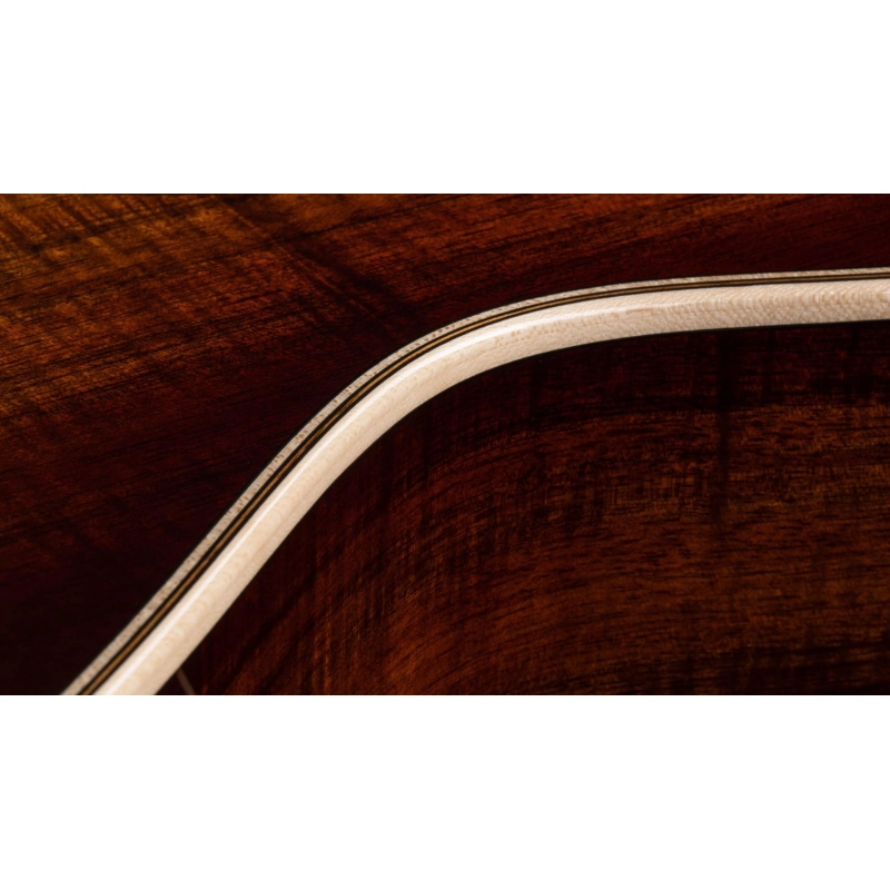 Taylor K22ce 12-Fret,V-Class Bracing Grand Concert