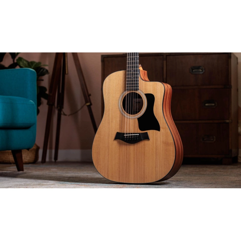 Taylor 150ce 12 Walnut Chitarra acustica 12 corde Dreadnought