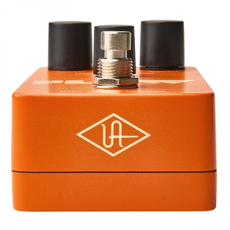 Universal Audio UAFX Flow Vintage Tremolo Effetto a Pedale con 3 Varianti di Tremolo