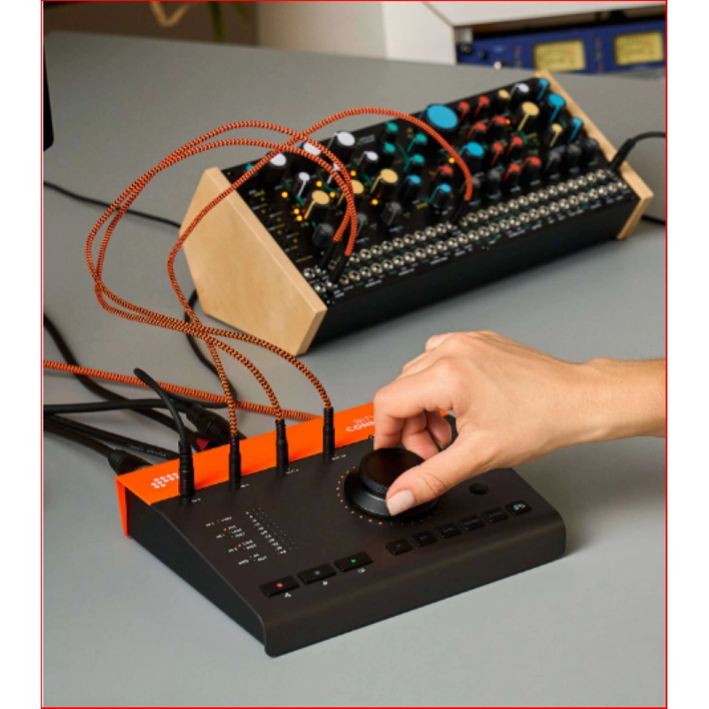 Bitwig Connect 4/12 Interfaccia Audio MIDI con Controllo DAW