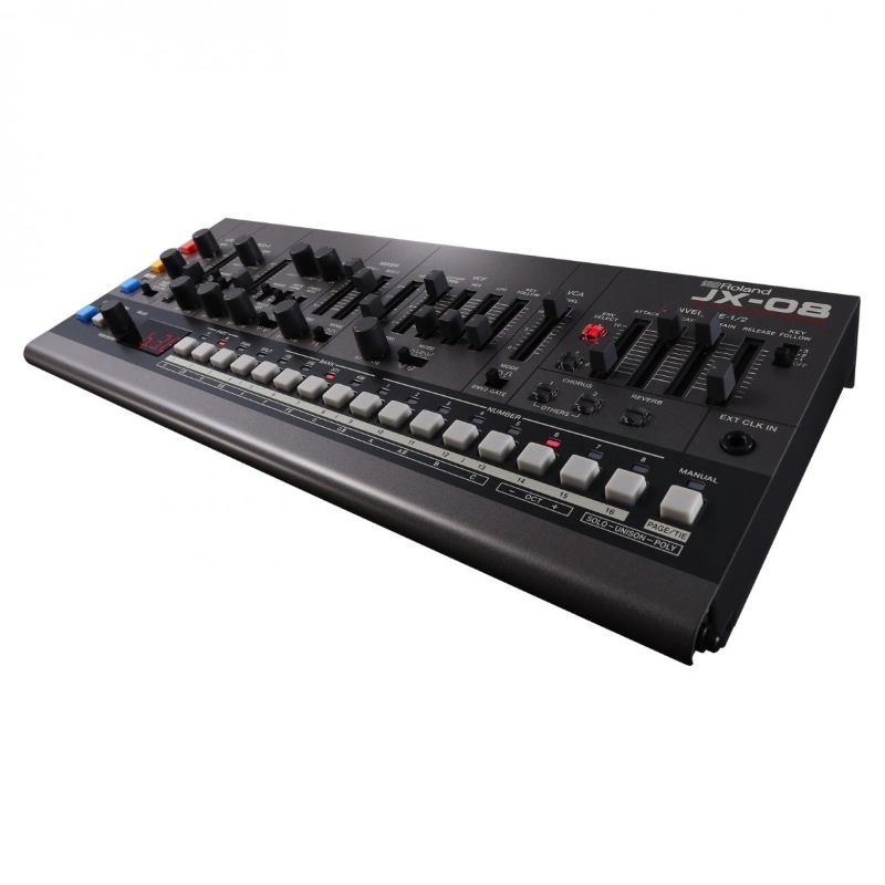 Roland JX08 Modulo Sintetizzatore con Sequencer Polifonico