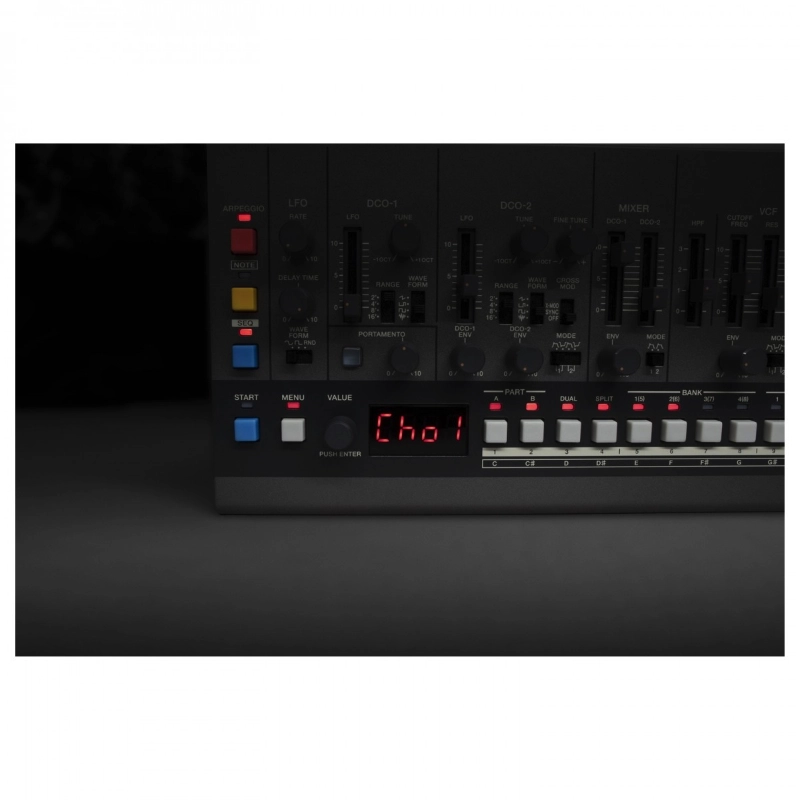 Roland JX08 Modulo Sintetizzatore con Sequencer Polifonico