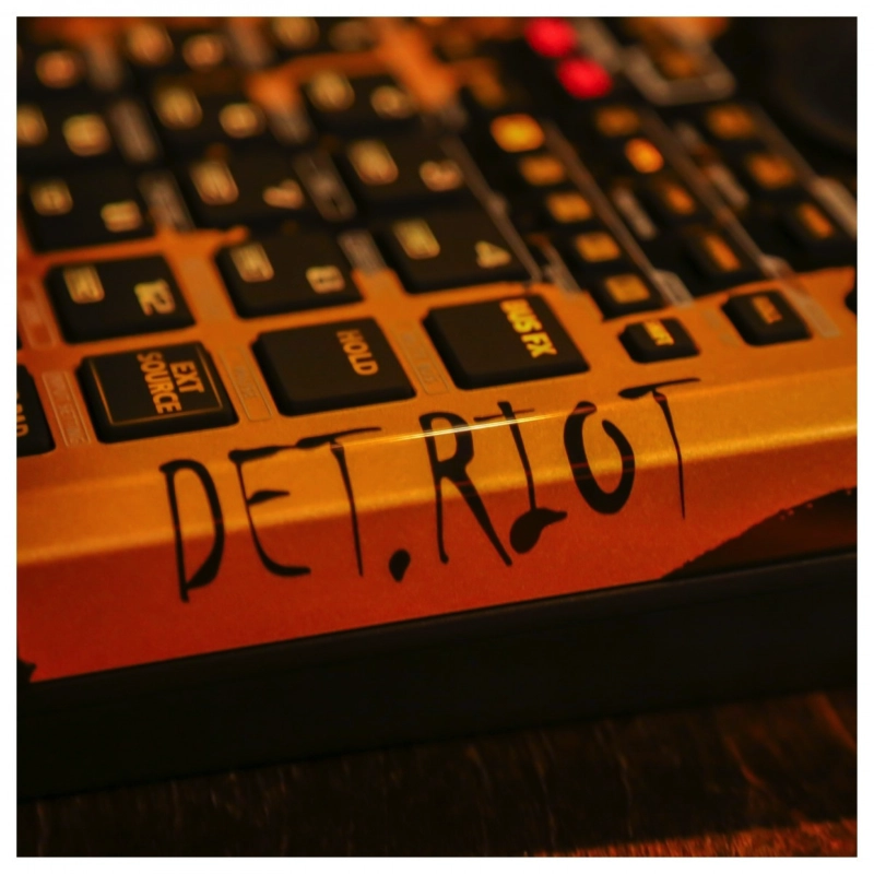 Roland SP404 MKII KDJ Groove Box Sequencer Sampler