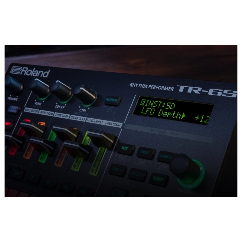 Roland TR6S Drum Machine Programmabile a 6 Tracce