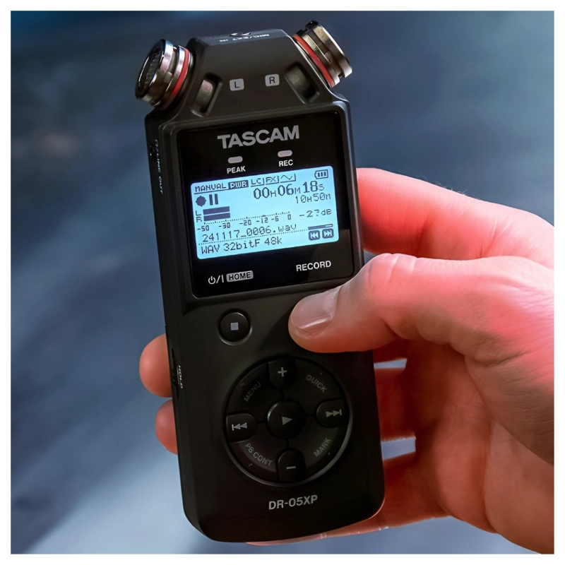 Tascam DR05XP Registratore Palmare Stereo con USB 32 Bit