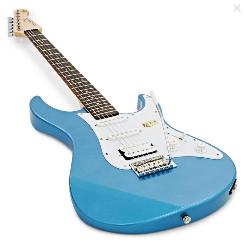 Yamaha Pacifica 112J LPB Lake Placid Blue