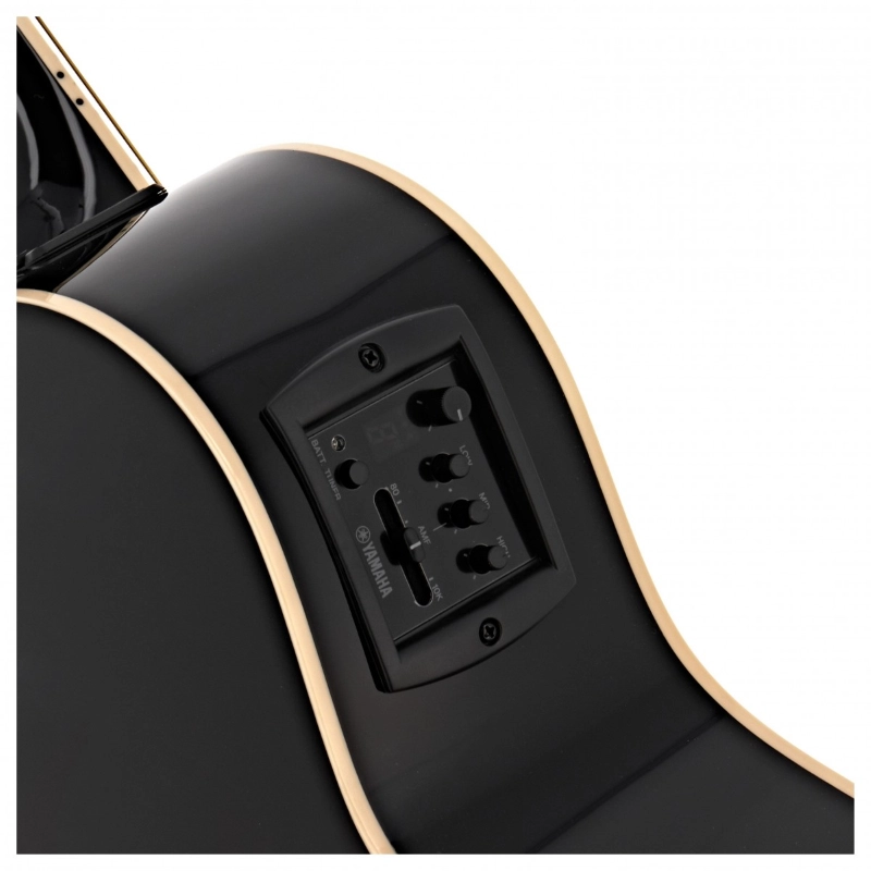 Yamaha CPX600 BL Black