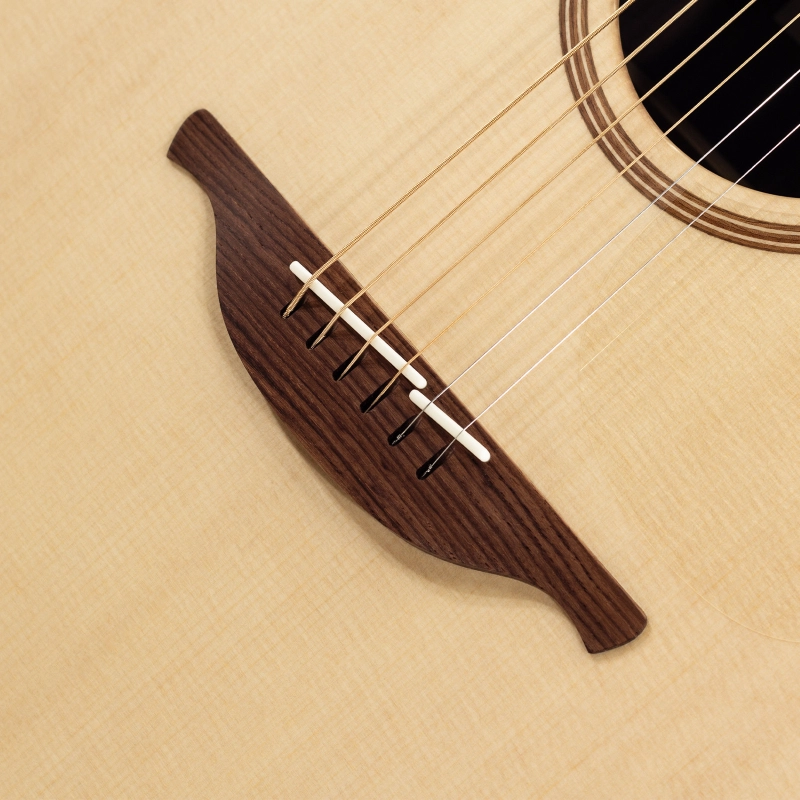 Lowden Original F-32 elettrificata