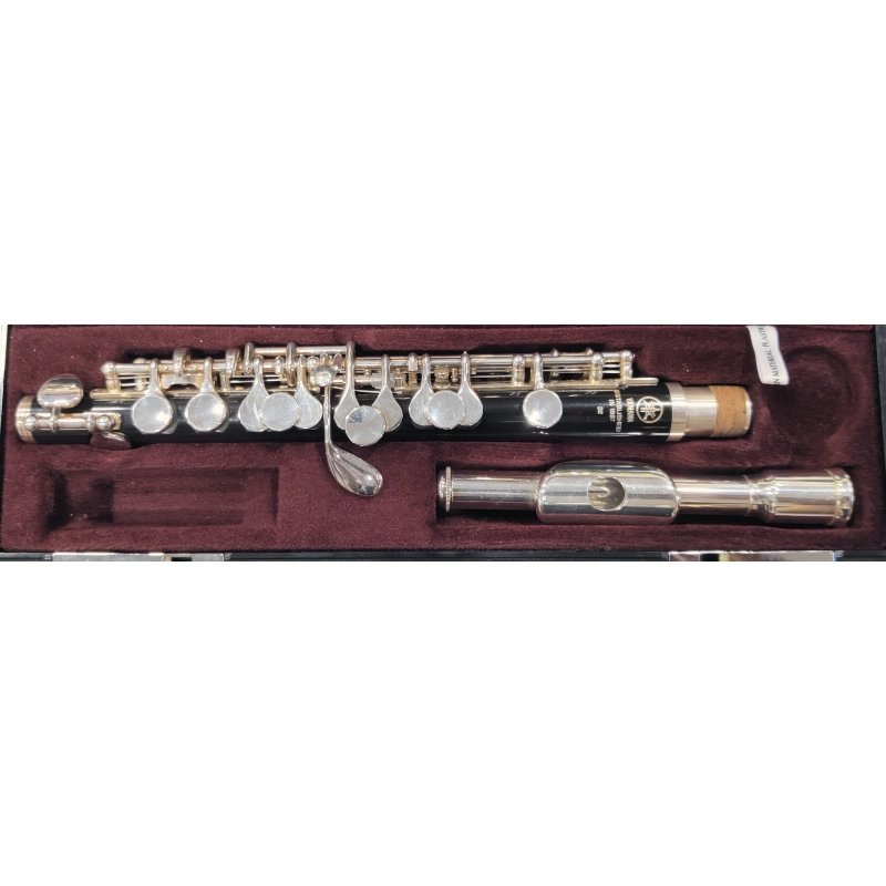 usato Yamaha YPC32 Ottavino in Resina con Testata Argentata