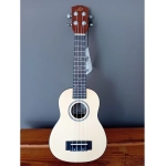 LAX UK310 Ukulele SOPRANO, matt finish, c/borsa
